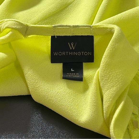 Worthington Women's Sleeveless Blouse Bright Yellow Size Large Career - Picture 3 of 5